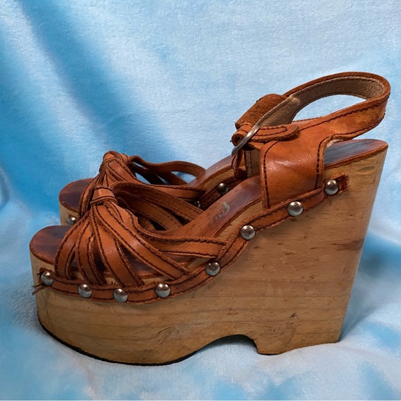 Vintage 70s 6.5 Wooden Platform Heels Sandals Leather 1970s Hippie Cher Disco - Picture 4 of 12